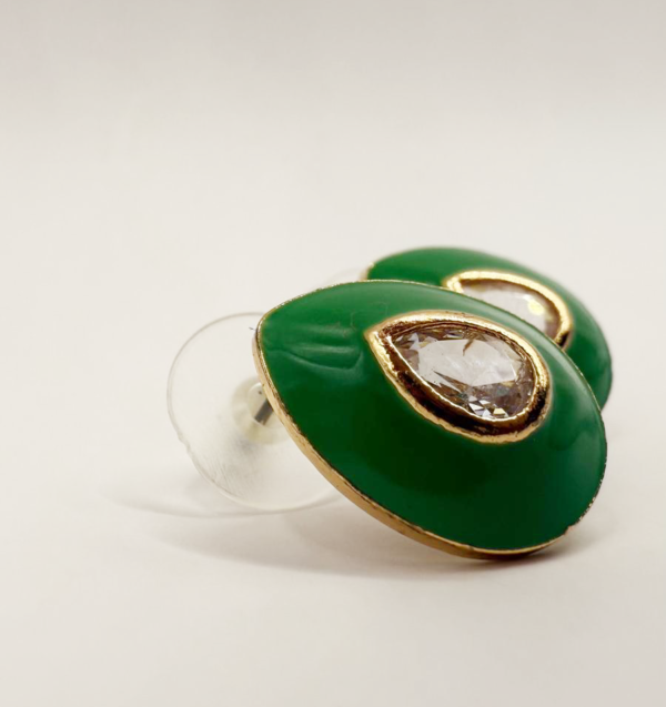 Emerald Drop Elegance